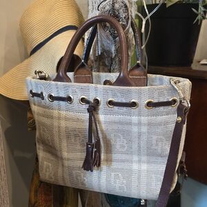 Dooney & Bourke Tote